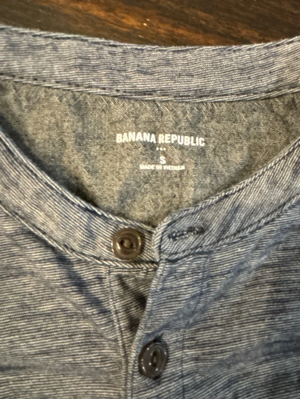 Banana Republic Men's Long Sleeve Henley - Heather Navy size small